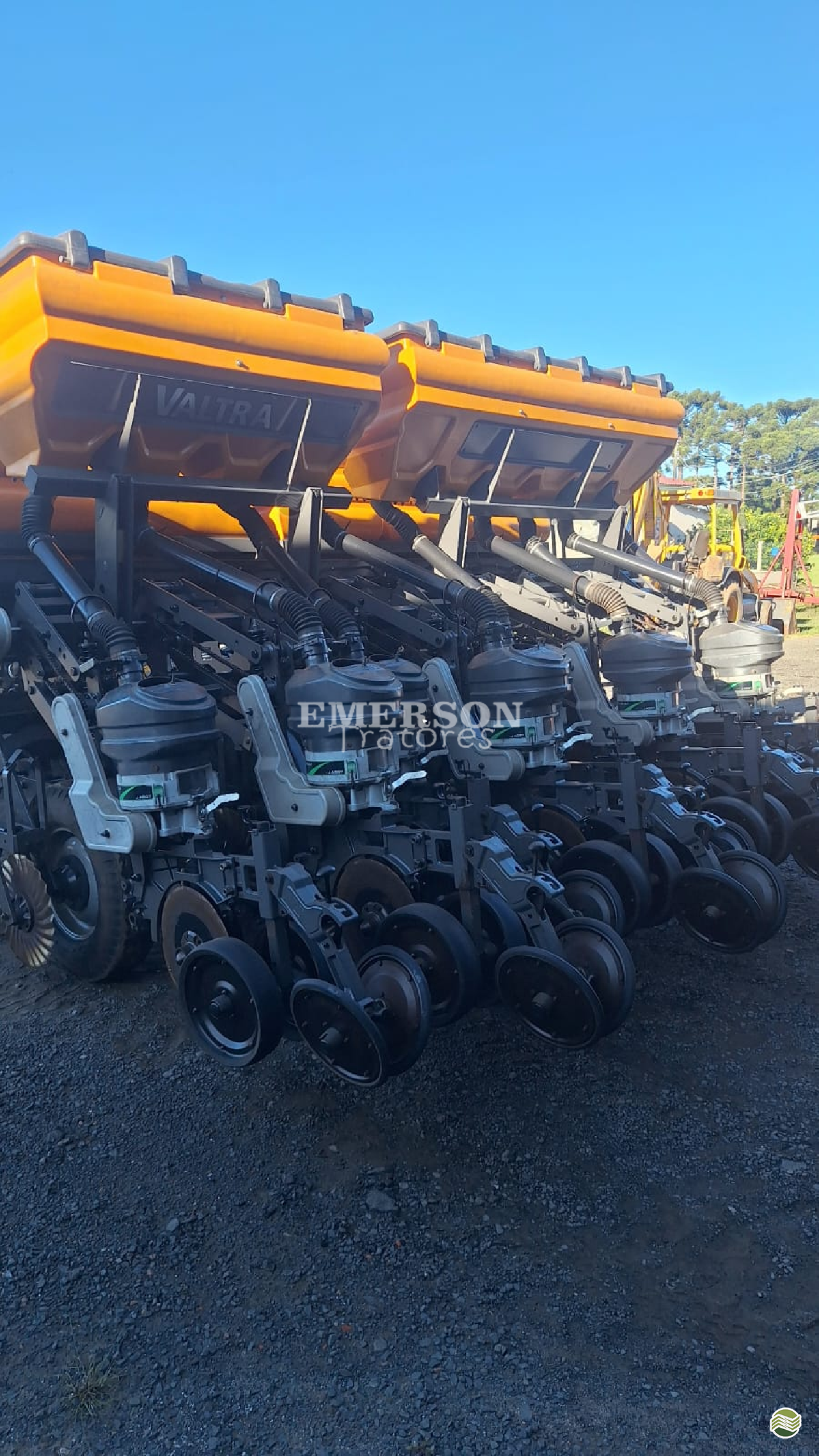 HITECH BP 905 de Emerson Tratores